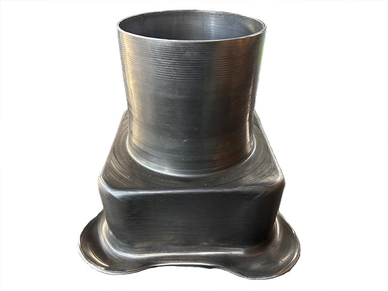 偏心形状のへら絞り試作。ロボット制御×NC加工で、他社で断られた製品を形に