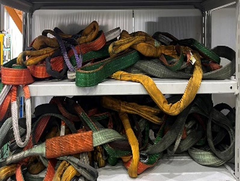 吊り具置き場 改善前